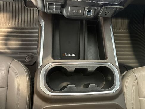 Used 2019 Chevrolet Silverado 1500 LTZ w/ LTZ Plus Package image 18