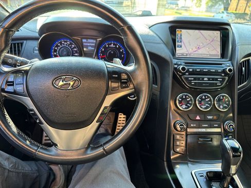 Used 2016 Hyundai Genesis Coupe 3.8 RWD image 20