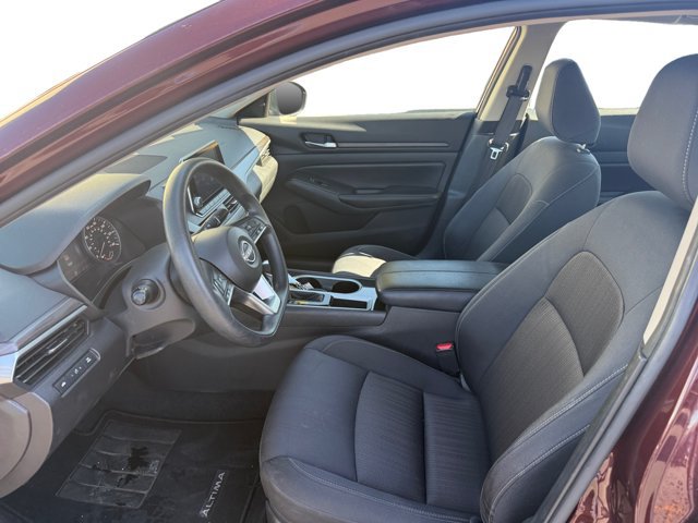 Used 2024 Nissan Altima 2.5 SV FWD image 10