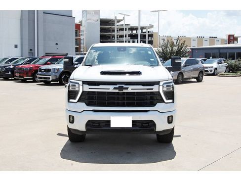 Used 2024 Chevrolet Silverado 2500 LTZ w/ LTZ Plus Package AWD/4WD image 2