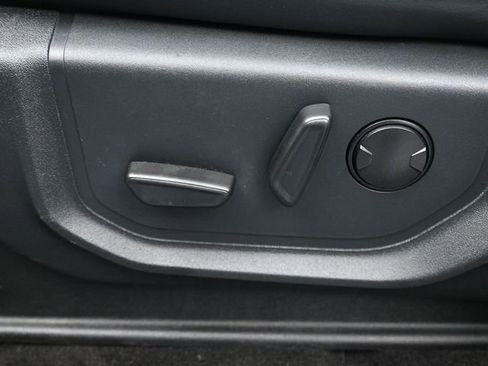 Certified 2022 Ford Expedition XLT image 16