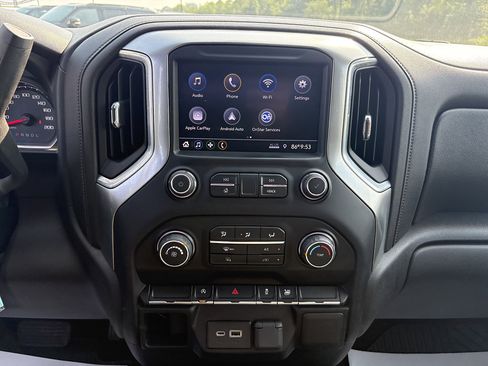 Used 2020 Chevrolet Silverado 1500 LT AWD/4WD image 26
