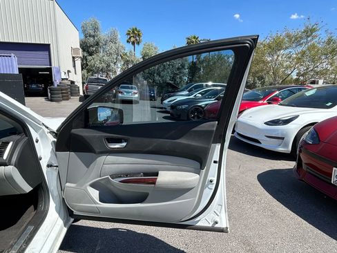 Used 2015 Acura TLX 3.5 Sedan 4D image 12