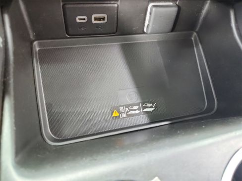 Used 2024 Chevrolet Tahoe LT image 30