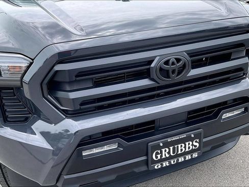 Used 2025 Toyota Tacoma SR5 RWD image 36