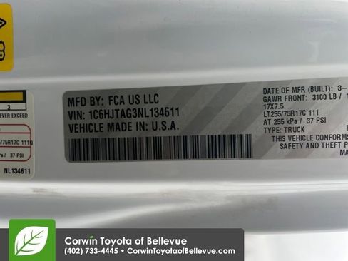 Used 2022 Jeep Gladiator Willys image 27