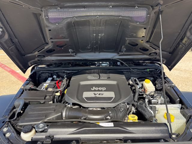 Used 2014 Jeep Wrangler Unlimited Sport w/ Quick Order Package 24S AWD/4WD image 40