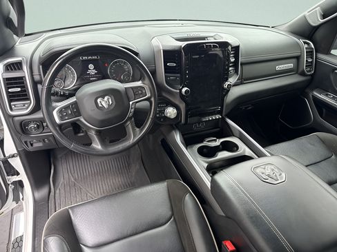 Used 2023 RAM 1500 Laramie AWD/4WD image 17
