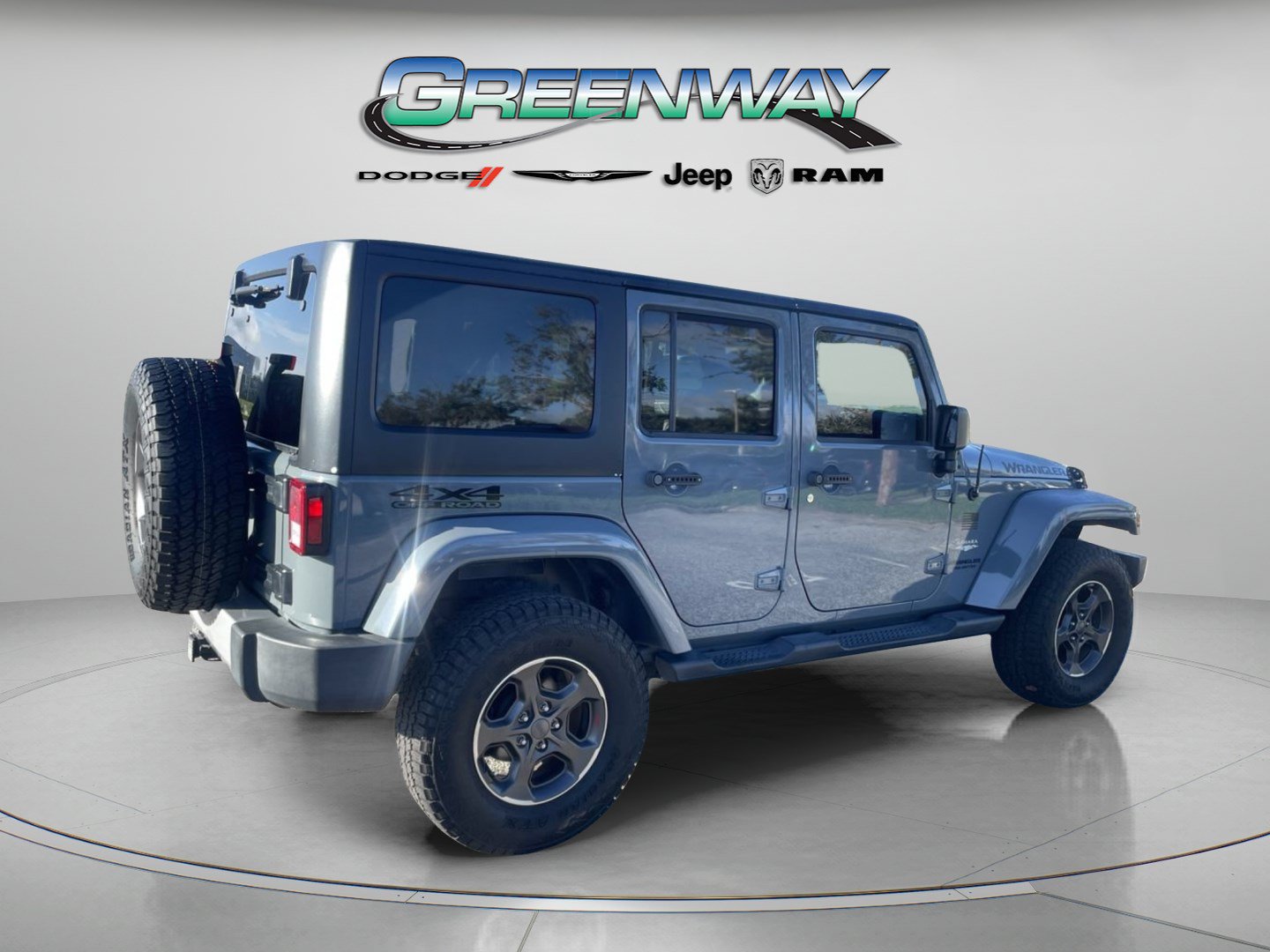 Used 2015 Jeep Wrangler Unlimited Sahara AWD/4WD image 4