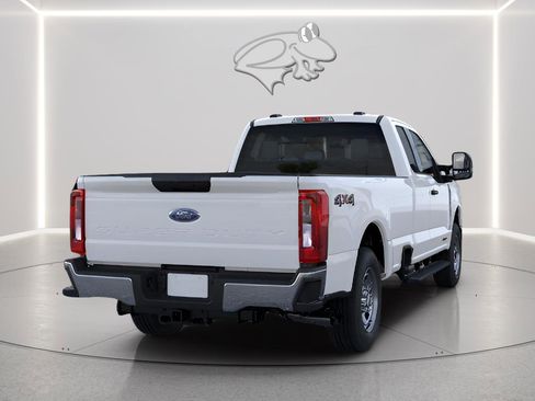 New 2026 Ford F350 XL w/ XL Chrome Package AWD/4WD image 8
