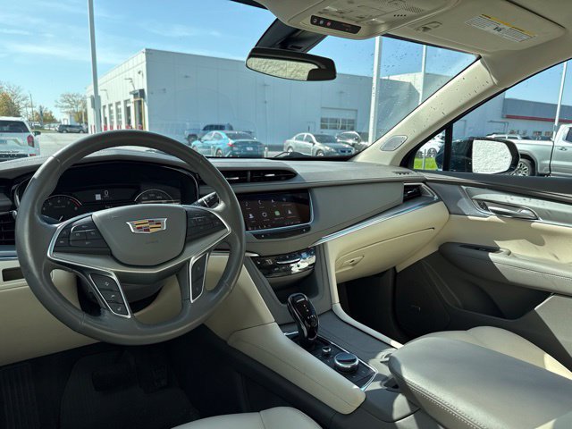 Used 2024 Cadillac XT5 Premium Luxury AWD/4WD image 11