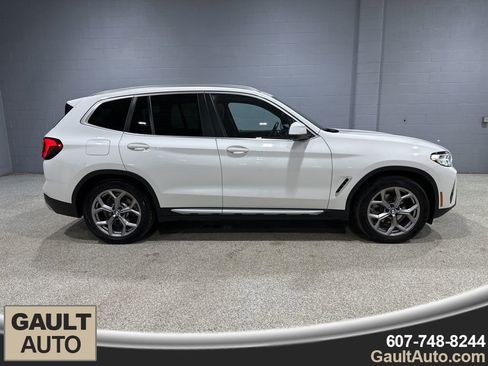 Certified 2022 BMW X3 xDrive30i w/ Premium Package 2 (ZPA) image 2