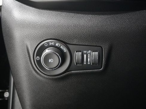 Used 2022 Jeep Compass Trailhawk w/ Sun and Sound Group image 22