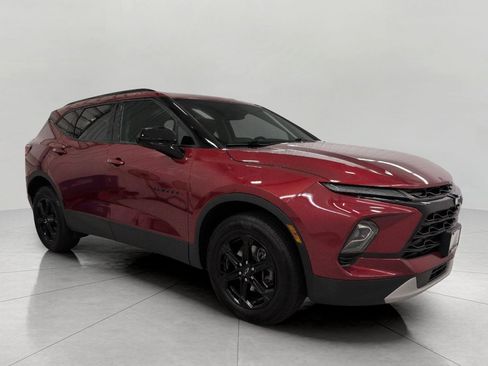 Used 2023 Chevrolet Blazer LT w/ Convenience Package AWD/4WD image 1