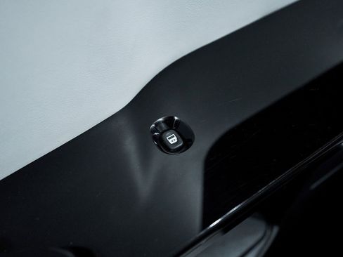 Used 2017 Mercedes-Benz Sprinter 3500 image 69