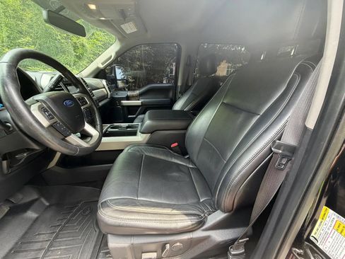 Used 2017 Ford F250 Lariat w/ Lariat Value Package AWD/4WD image 17