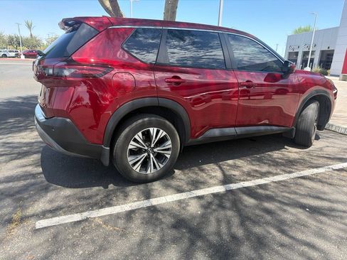 Certified 2023 Nissan Rogue SV FWD image 4