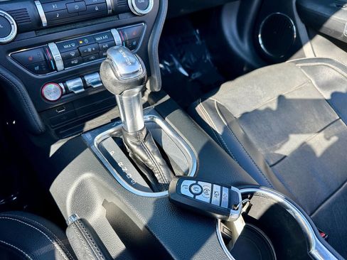 Used 2018 Ford Mustang Premium RWD image 38