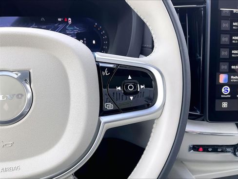 New 2026 Volvo XC60 B5 Ultra w/ Protection Package Premier image 18