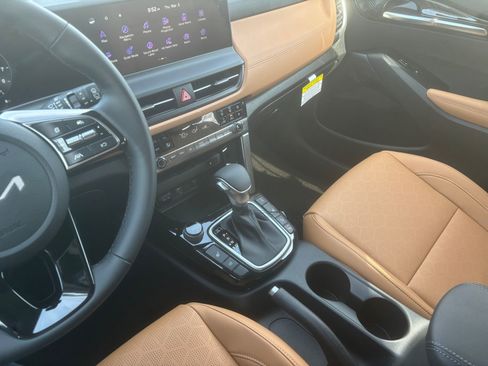 New 2026 Kia Seltos EX image 28