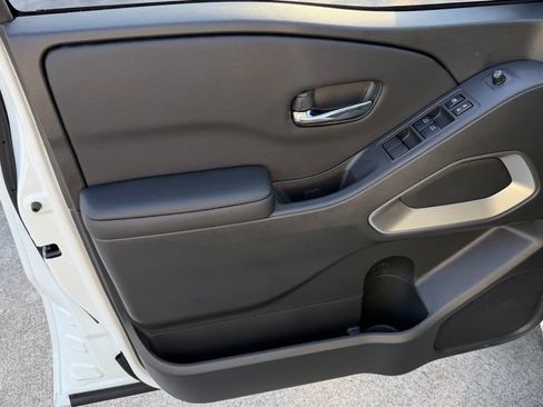 New 2026 Nissan Frontier SV w/ SV Convenience Package image 15