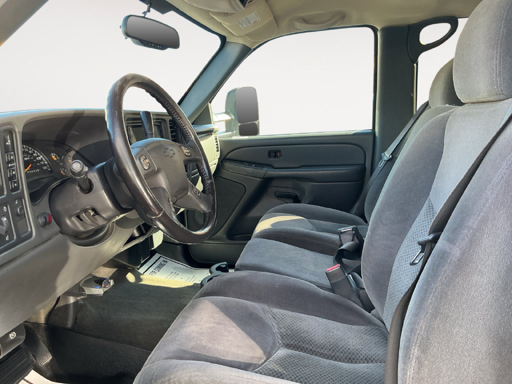 Used 2007 Chevrolet Silverado 2500 LT AWD/4WD image 16