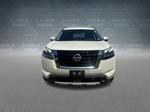 Used 2024 Nissan Pathfinder SL w/ Cargo Package AWD/4WD image 42