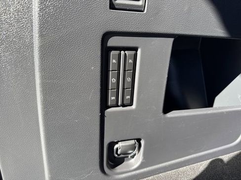 Used 2024 Ford Expedition XLT image 35