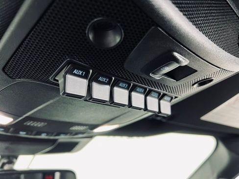 Used 2022 Ford F350 Lariat w/ Chrome Package image 30