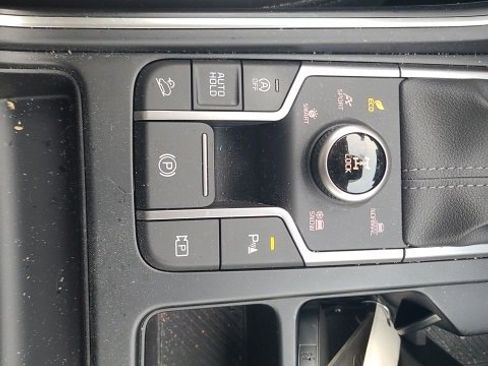 Used 2024 Kia Sorento S w/ Panoramic Sunroof Package image 27