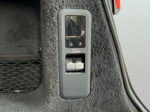 Certified 2025 Land Rover Range Rover Sport SE AWD/4WD image 30
