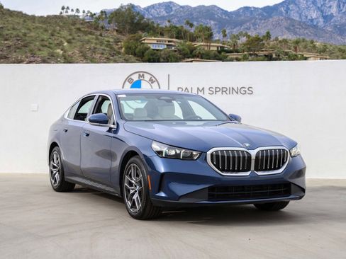 New 2026 BMW 530i w/ Premium Package image 8