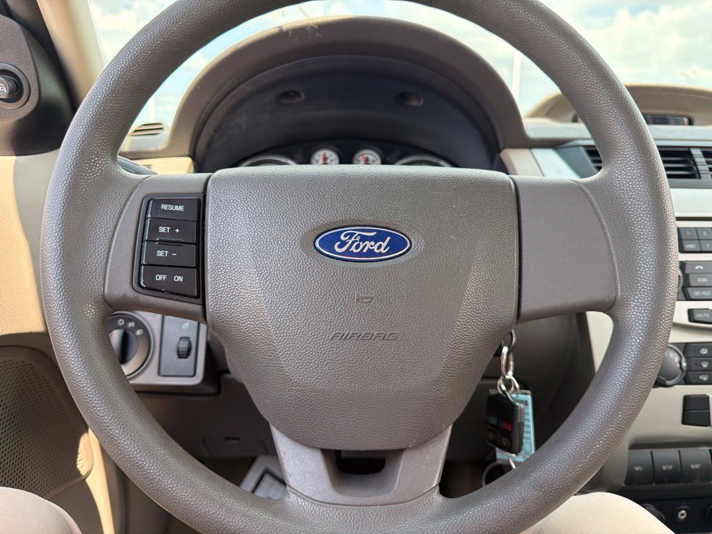 Used 2009 Ford Focus SE FWD image 21
