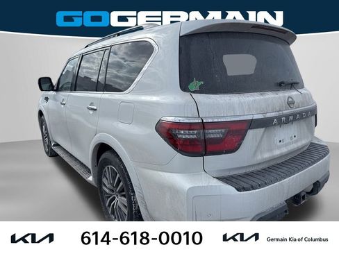 Used 2023 Nissan Armada SL w/ Captain's Chairs Package image 2