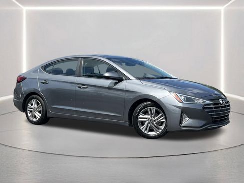 Used 2019 Hyundai Elantra Value Edition w/ Cargo Package FWD image 2