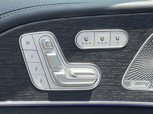 Used 2025 Mercedes-Benz GLS 450 4MATIC image 27