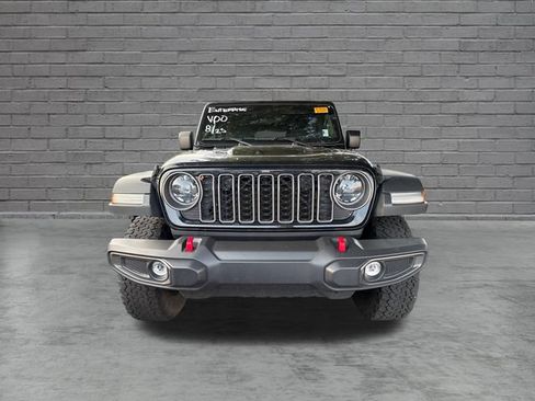 Used 2025 Jeep Wrangler Unlimited Rubicon AWD/4WD image 10