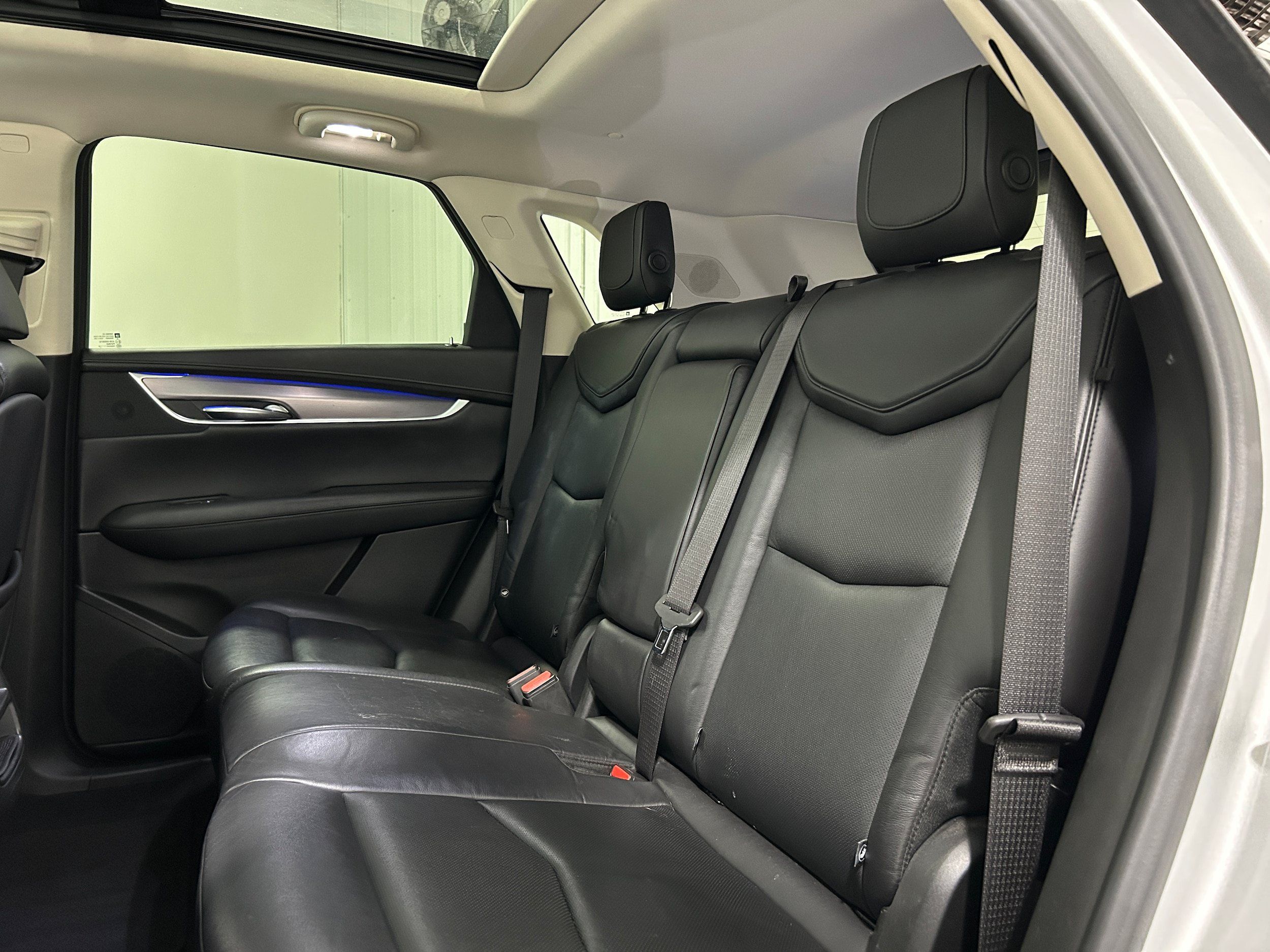Used 2018 Cadillac XT5 Premium Luxury AWD/4WD image 31