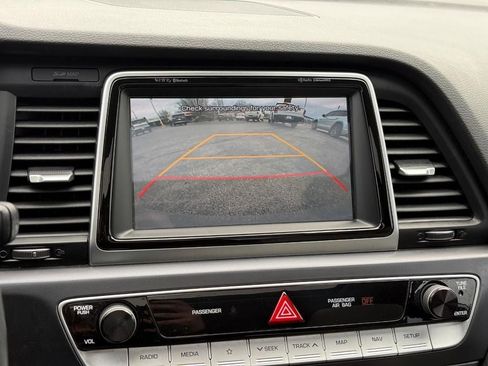 Used 2018 Hyundai Sonata Limited w/ Limited Ultimate Package 03 FWD image 24