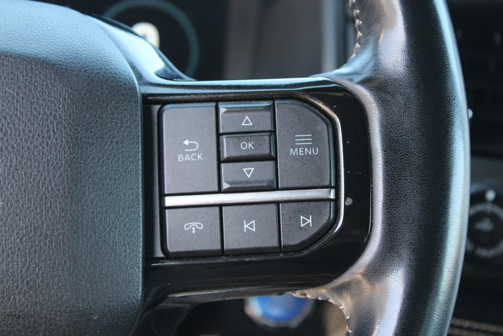 Used 2023 Ford F150 Lightning Platinum AWD/4WD image 25