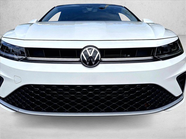 Used 2025 Volkswagen Jetta SEL FWD image 28