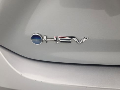 Used 2025 Toyota Camry LE image 13