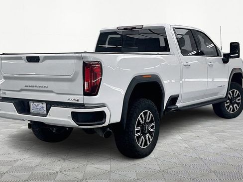 Used 2021 GMC Sierra 2500 AT4 w/ AT4 Premium Plus Package image 2