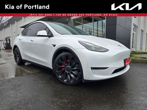Used 2022 Tesla Model Y Performance image 1