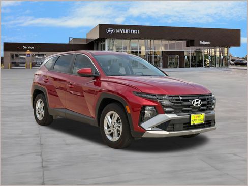 Certified 2025 Hyundai Tucson SE image 7