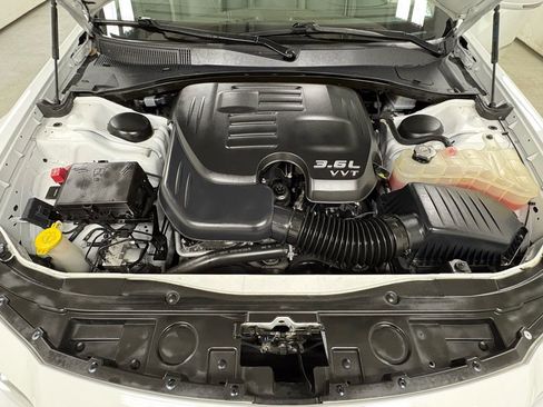 Used 2023 Chrysler 300 Touring L w/ Popular Equipment Group image 11