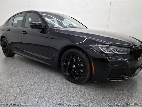 Used 2023 BMW 530e w/ M Sport Package RWD image 9