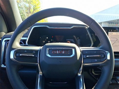 New 2026 GMC Canyon Elevation image 14