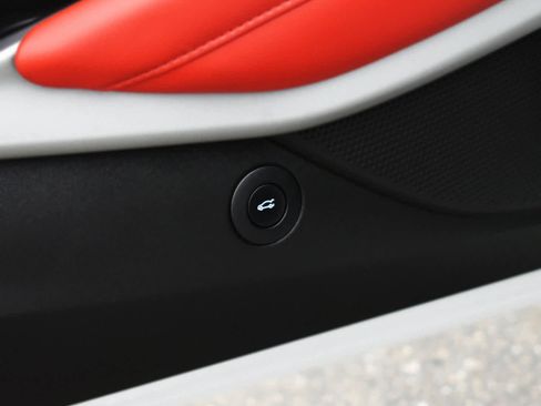 Used 2020 Chevrolet Camaro SS image 30