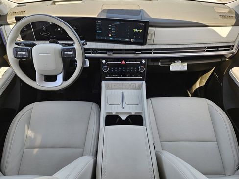 Used 2025 Hyundai Santa Fe Calligraphy FWD image 20